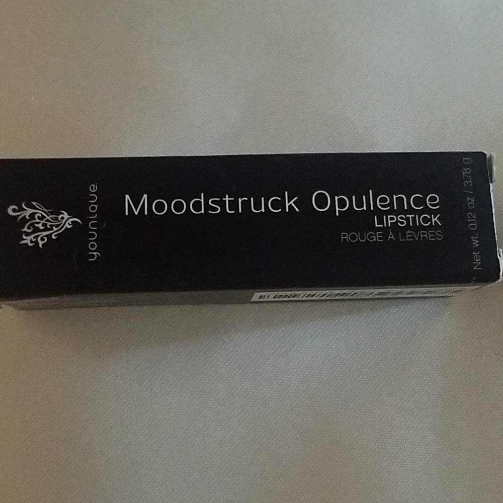 Younique Moonstruck Opulence lipstick - Picture 1 of 7